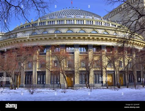 The Novosibirsk Opera and Ballet Theatre: A Majestic Bastion of Russian Art and Culture!