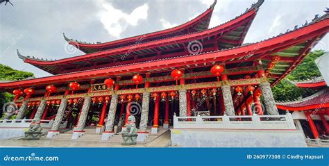 Sam Poo Kong Temple: An Intriguing Blend of History and Spiritual Serenity in Semarang!