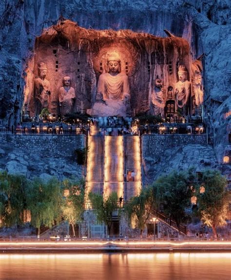 Yuncheng Grottoes: A Symphony of Ancient Stone and Spiritual Enlightenment!