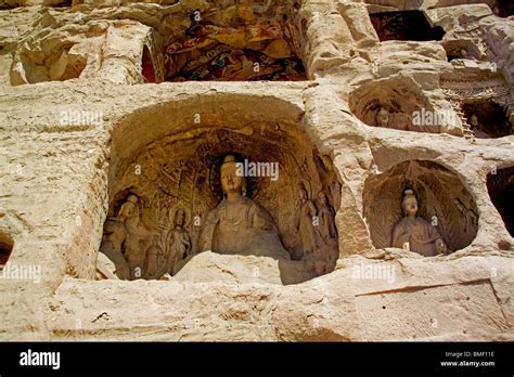 Yungang Grottoes: Majestic Buddhist Art Carved into Sheer Cliff Faces!